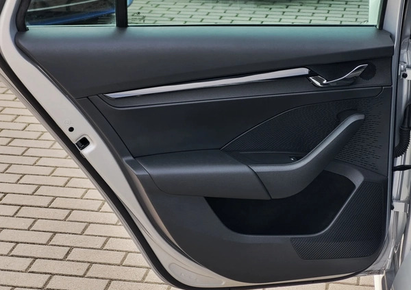Skoda Octavia cena 97999 przebieg: 77400, rok produkcji 2020 z Radzyń Podlaski małe 407